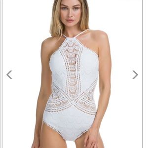 🚨 FINAL SALE!! Brand New BECCA Swimsuit!